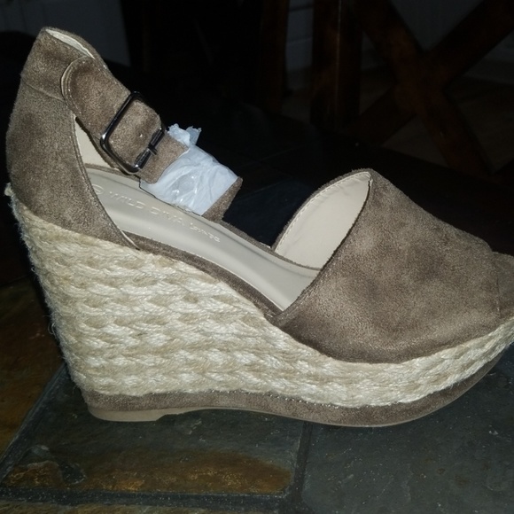 Shoes - Picture 1 of 1